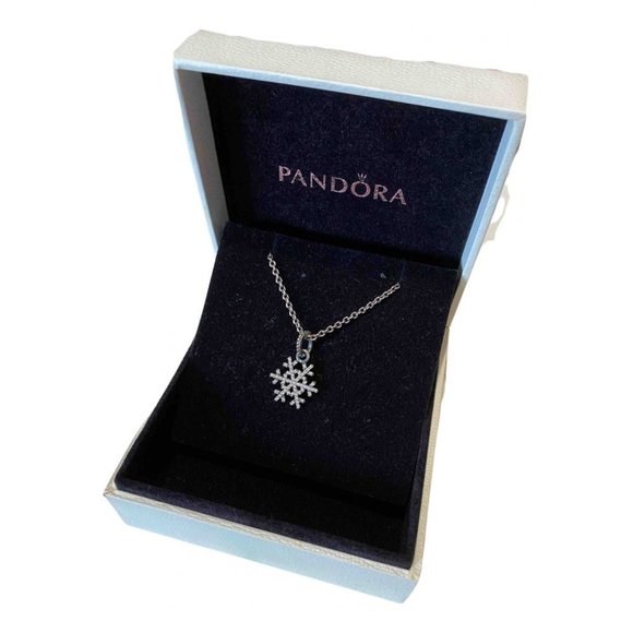 Pandora - Picture 1 of 10